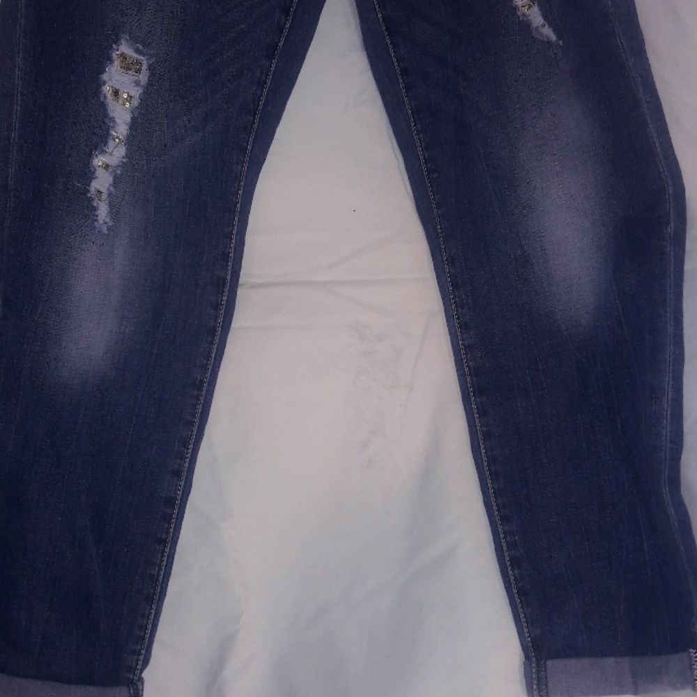 Jeans - Picture 2 of 4